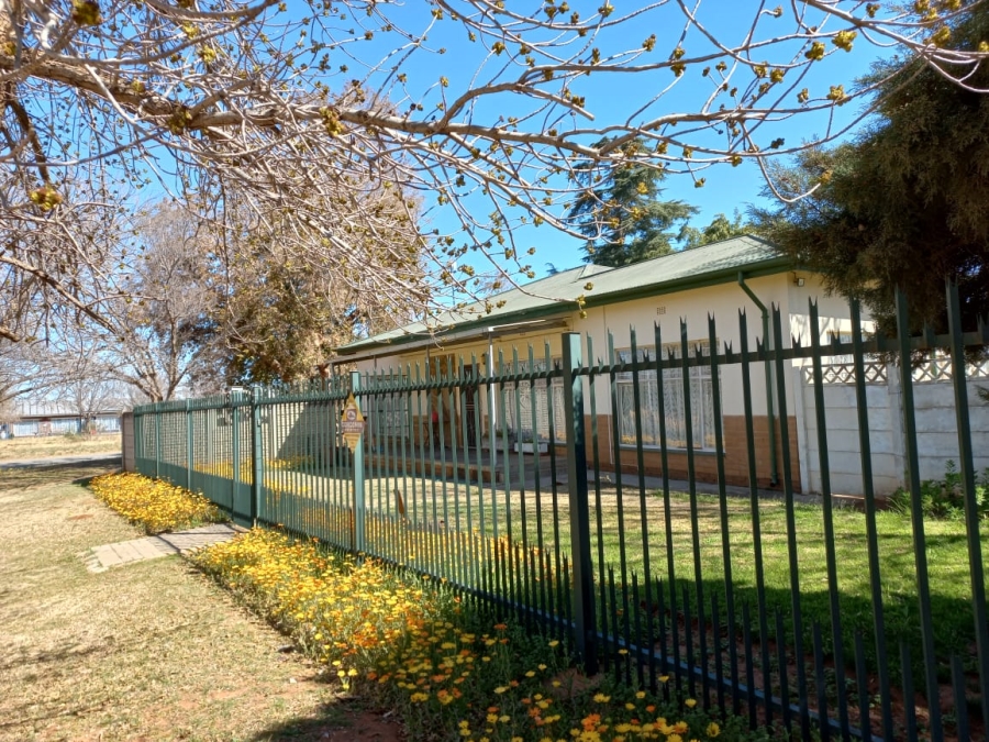 4 Bedroom Property for Sale in Hennenman Free State